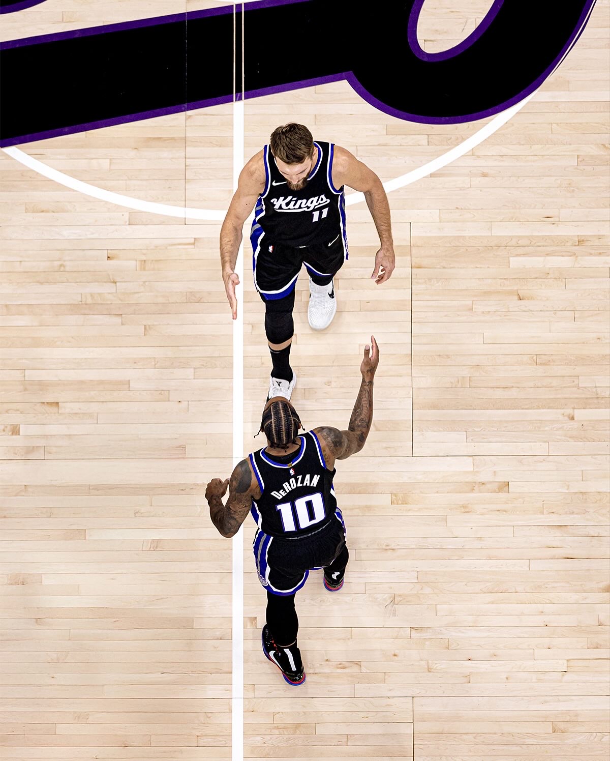 雷霆鏖战爵士,德罗赞高光表现 雷霆鏖战爵士,德罗赞高光表现