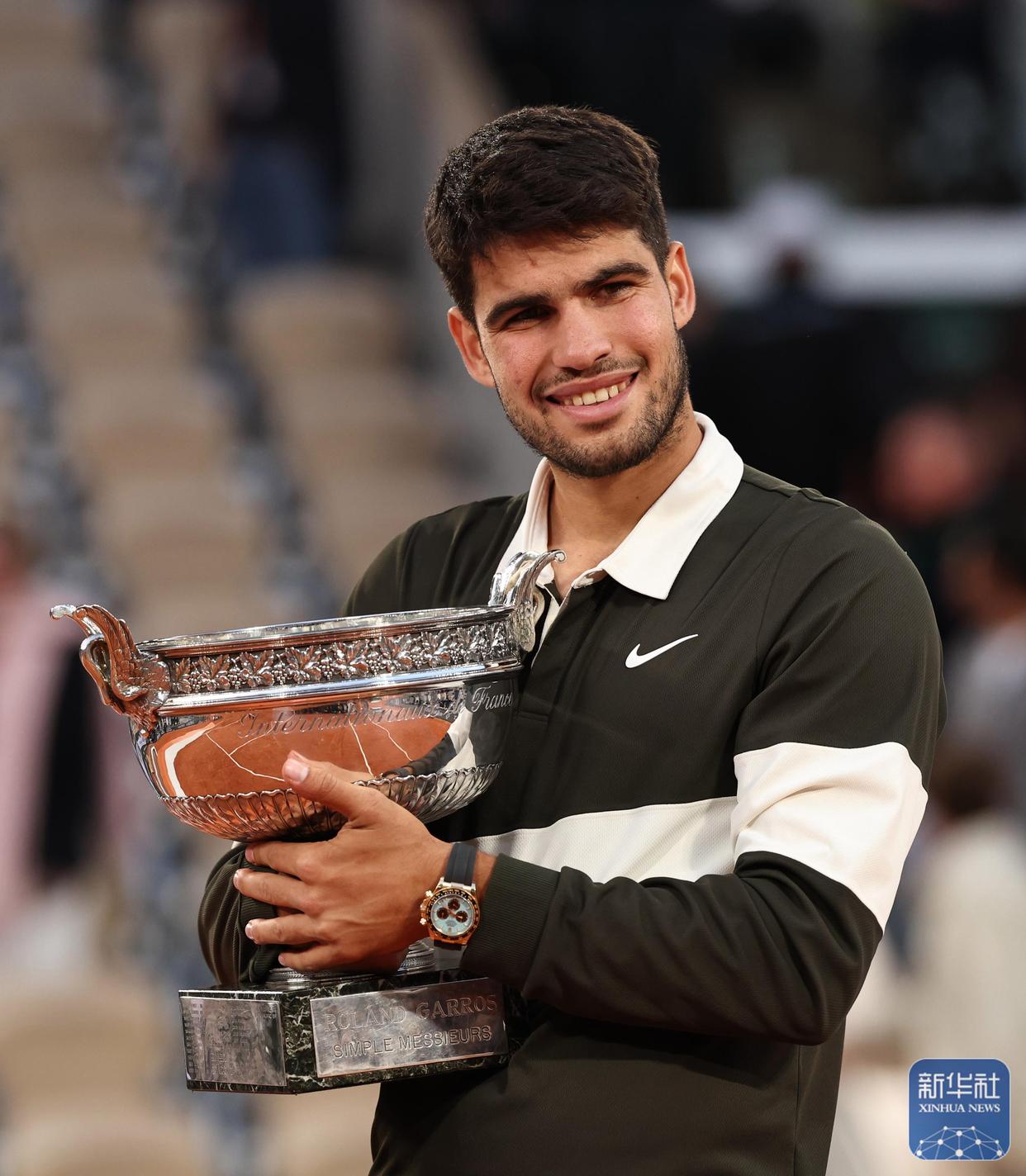 拉沃尔杯完胜法网,阿尔卡拉斯点燃赛场 拉沃尔杯完胜法网,阿尔卡拉斯点燃赛场