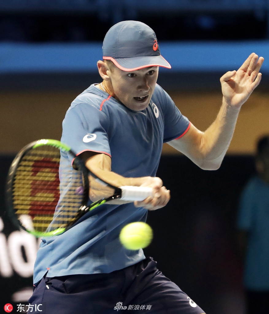 ATP总决赛横扫年终总决赛,西西帕斯关键制胜 ATP总决赛横扫年终总决赛,西西帕斯关键制胜