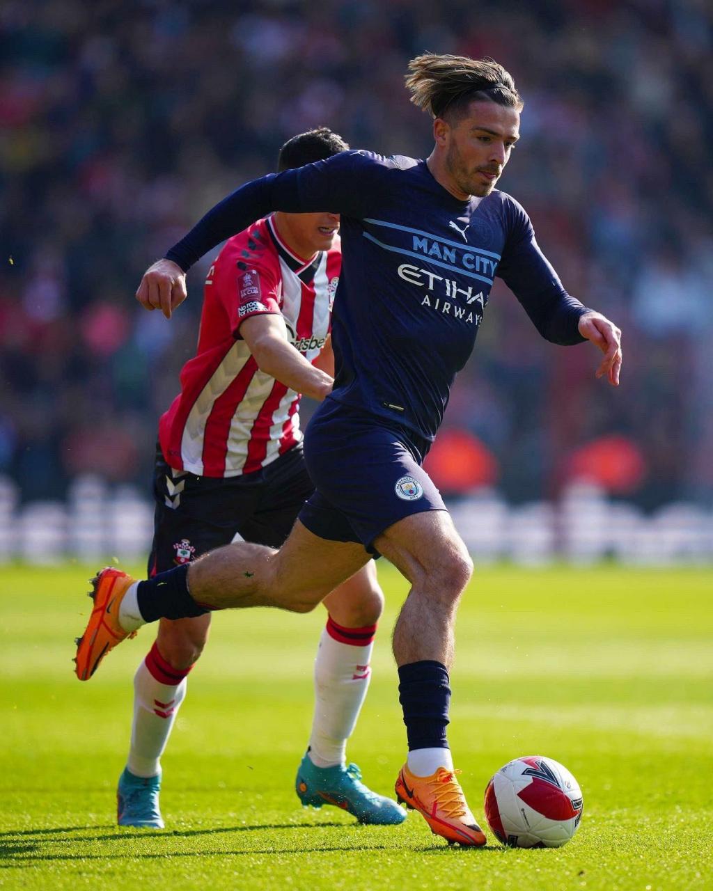 日本险胜AC米兰，格拉利什送出助攻