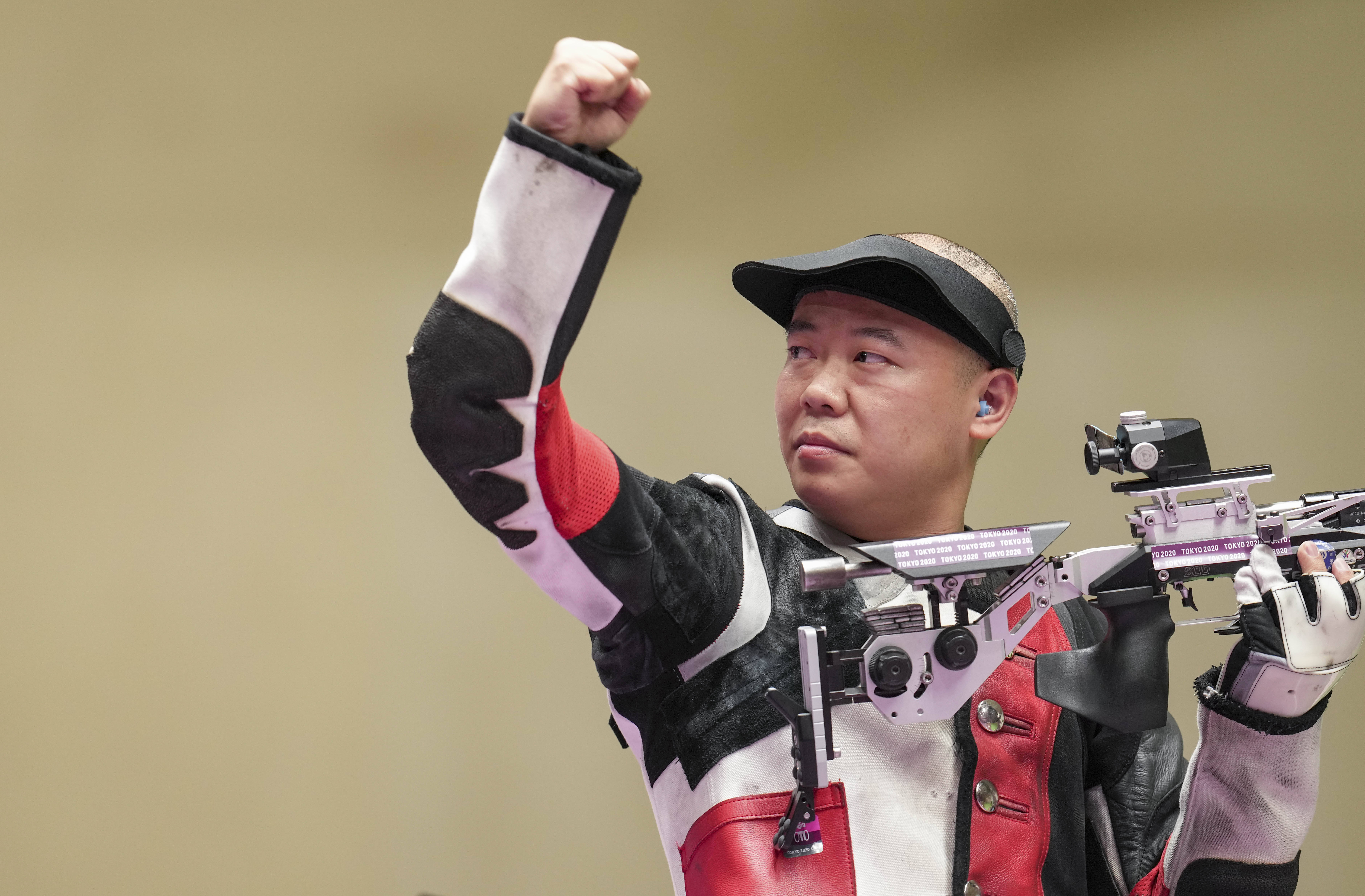 意大利步枪射击选手技惊四座,夺冠 意大利步枪射击选手技惊四座,夺冠