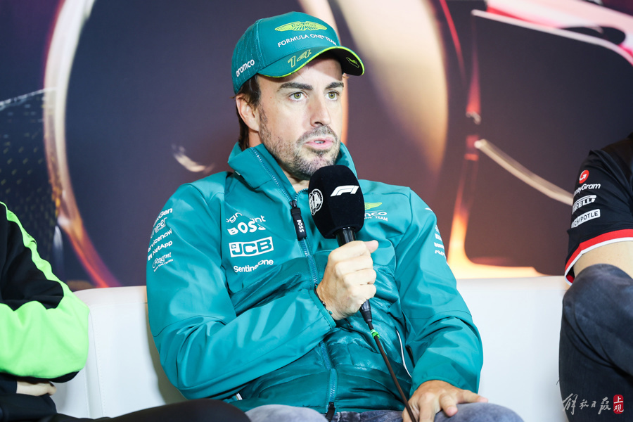 雷诺车队险胜索伯车队，阿隆索状态火热