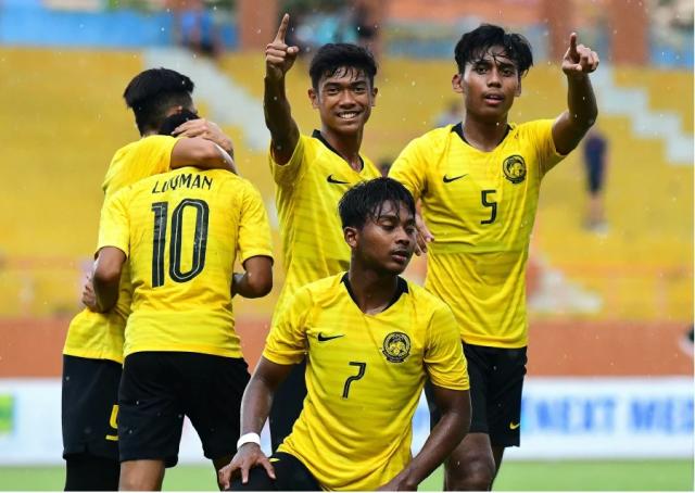 马来西亚队鏖战印尼队，桃田贤斗带队取胜