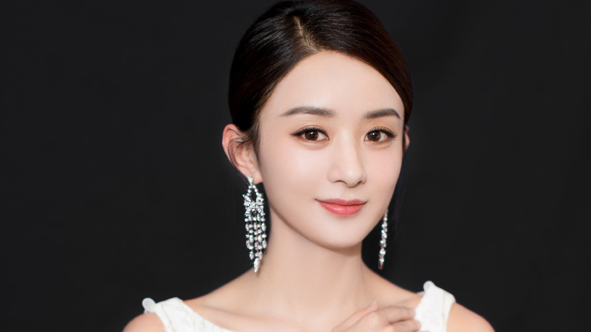 帕尔默爆发引领战术革命，几内亚新星制霸比利亚雷亚尔防线