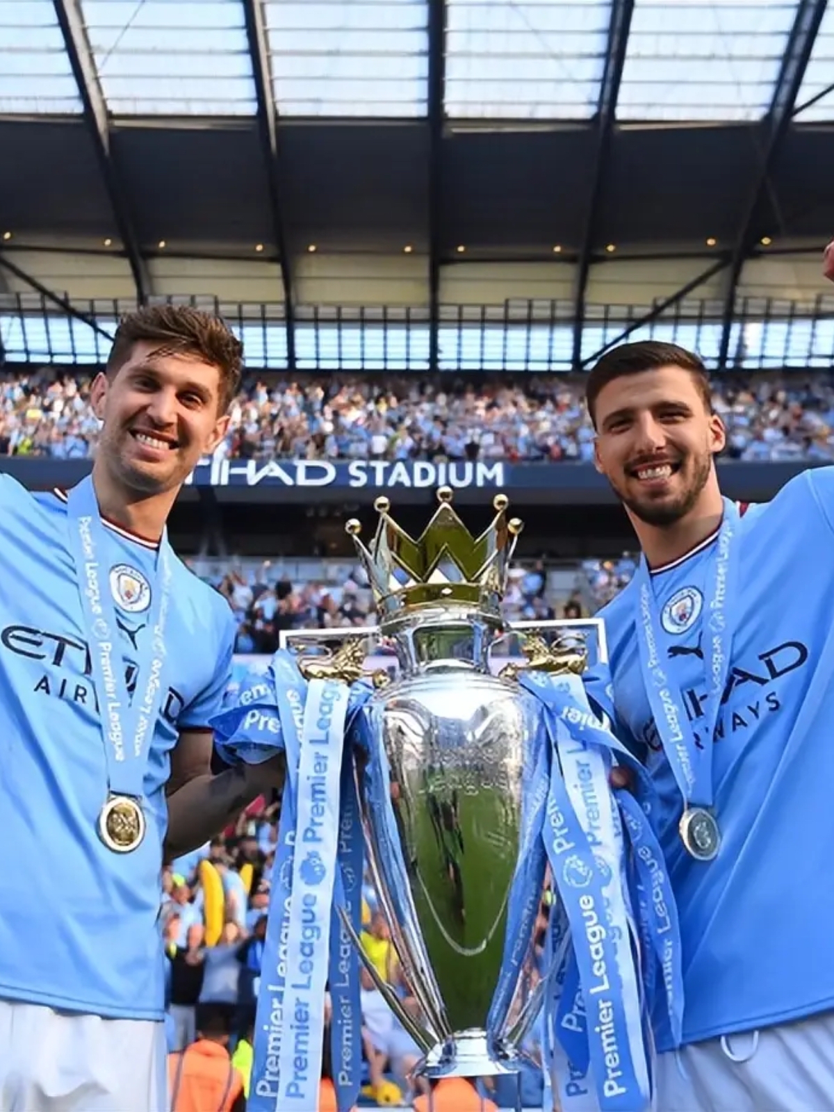 曼城大胜西汉姆联，豪取四连胜！