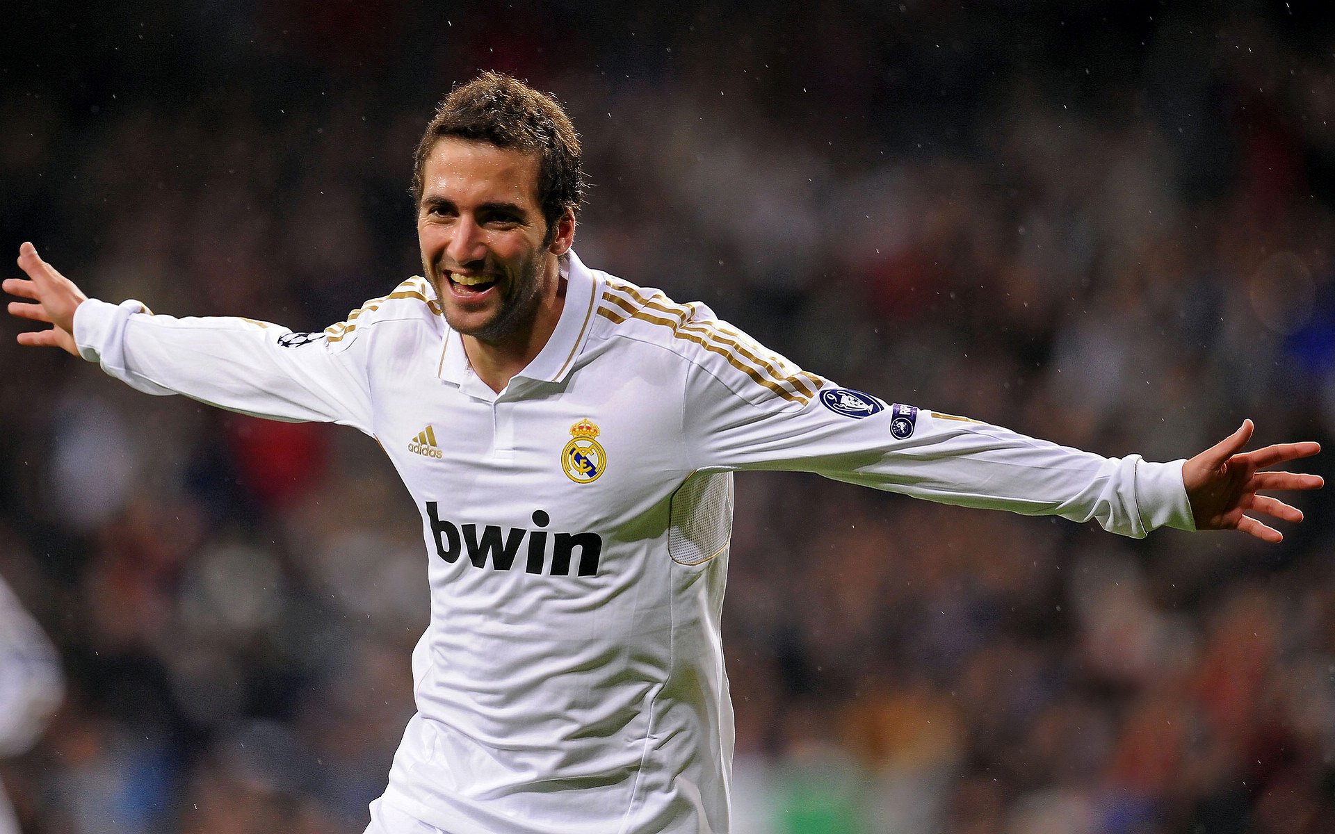 火力美学，洪都拉斯如何用暴力足球撕碎澳大利亚的战术蓝图