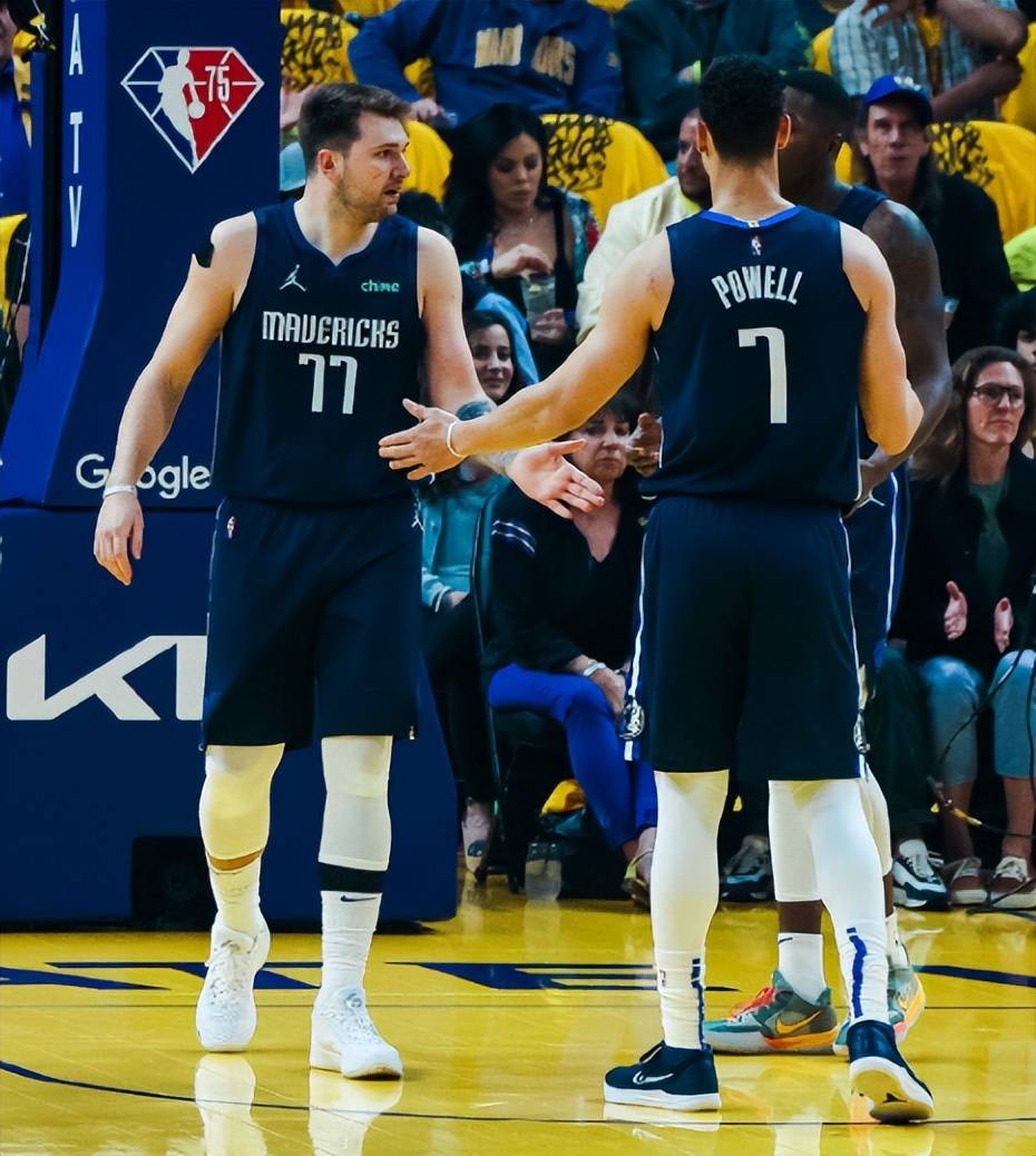 火箭强势独行侠，布拉德利完成帽子戏法