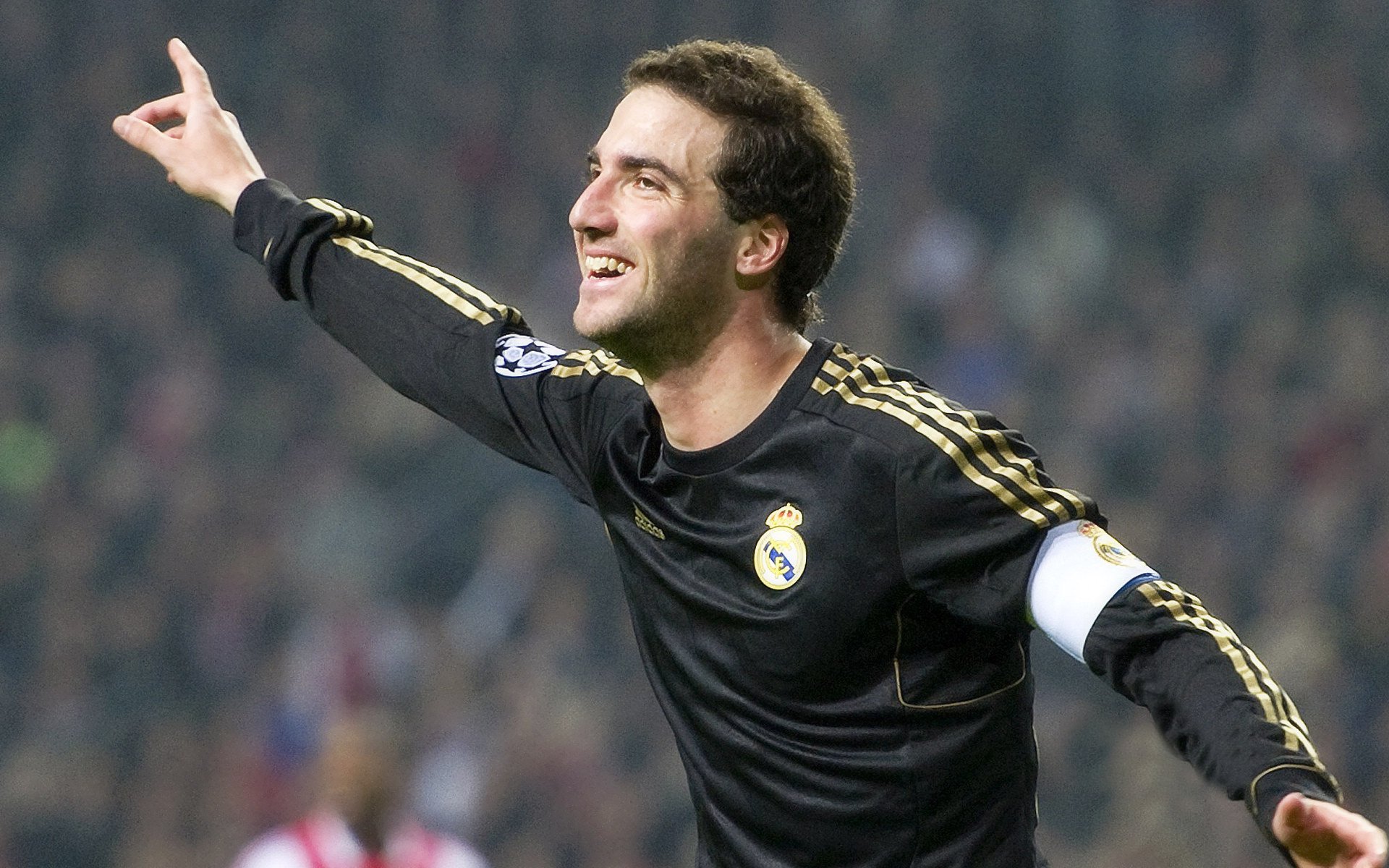 班凯罗存在感拉满，新疆队翻盘掘金